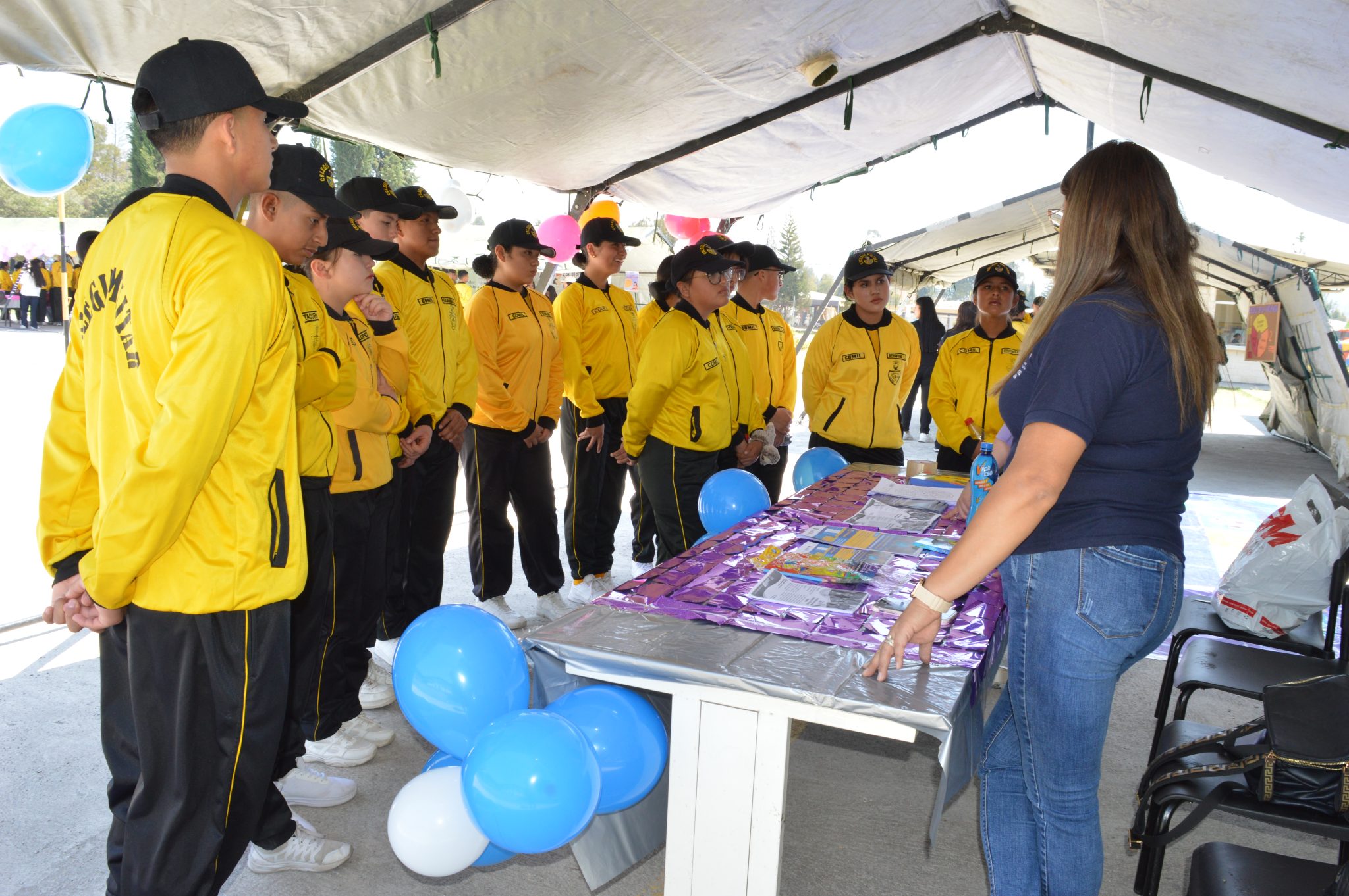 Comil4 Comil 4 “Abdón Calderón realizó Casa Abierta de Prevención – Colegio ...