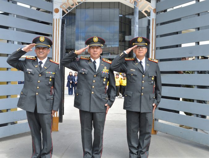 Comil4 Colegio Militar – Abdón Calderón
